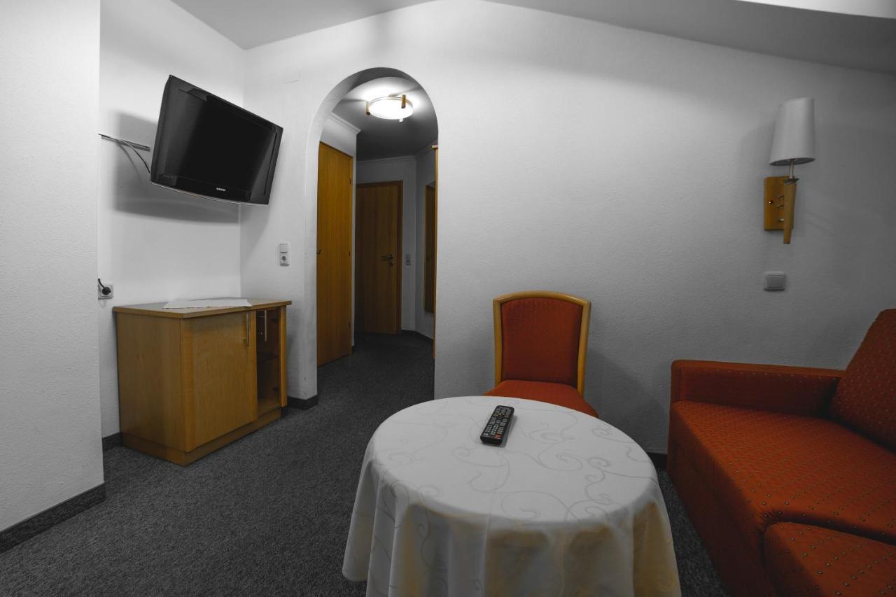 Hotel Landhaus Neumayr 格罗萨尔 外观 照片