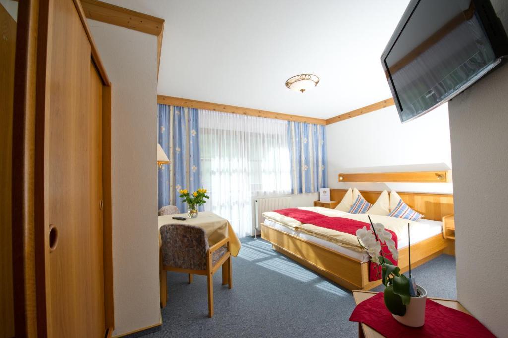Hotel Landhaus Neumayr 格罗萨尔 客房 照片